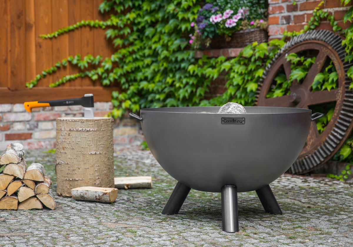 Cook King KONGO – Brasero en acier Ø 85 cm — mise en situation