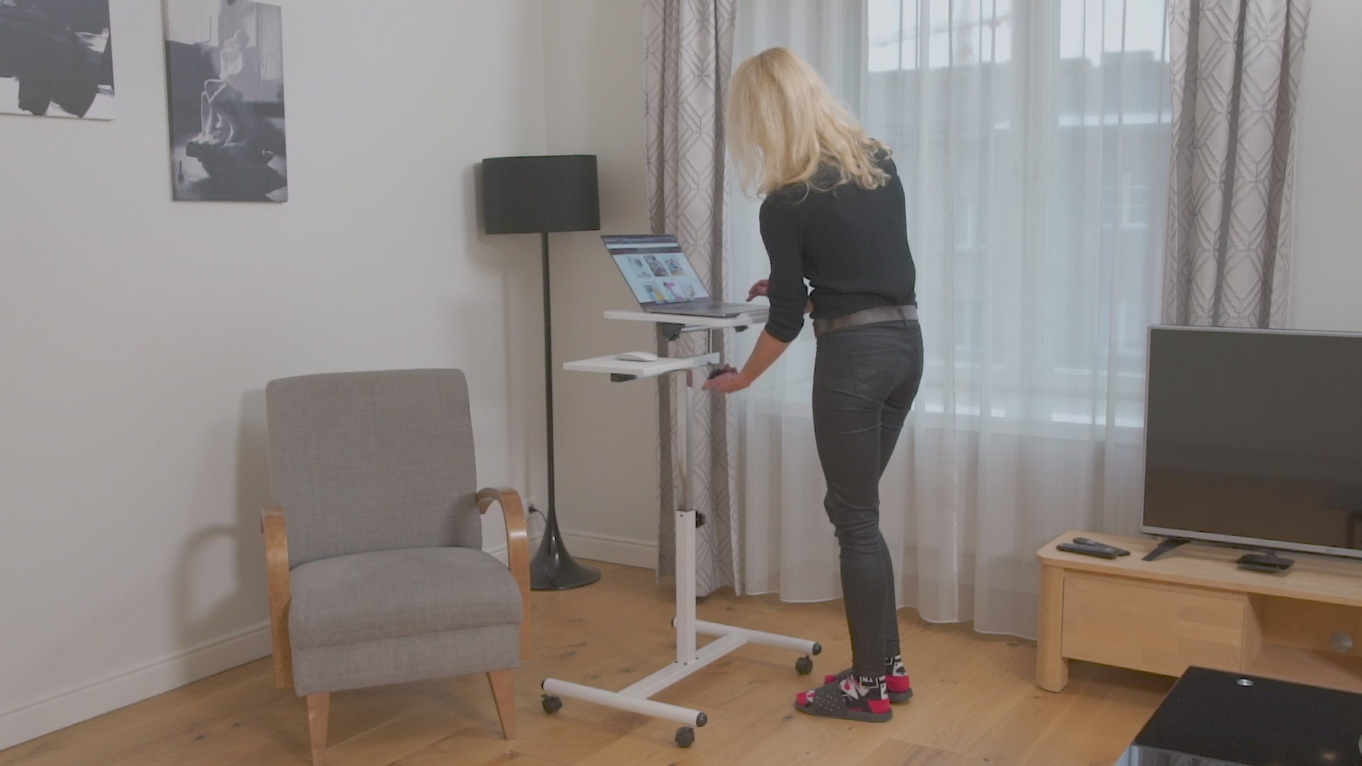 Tatkraft Bianca - Table Ergonomique pour Ordinateur Portable avec Support de Souris